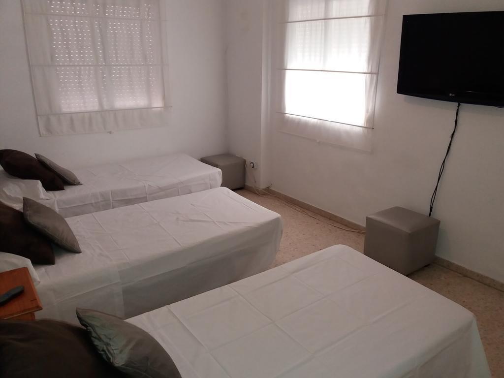 Hostal Gonzalez 马尔韦利亚 外观 照片